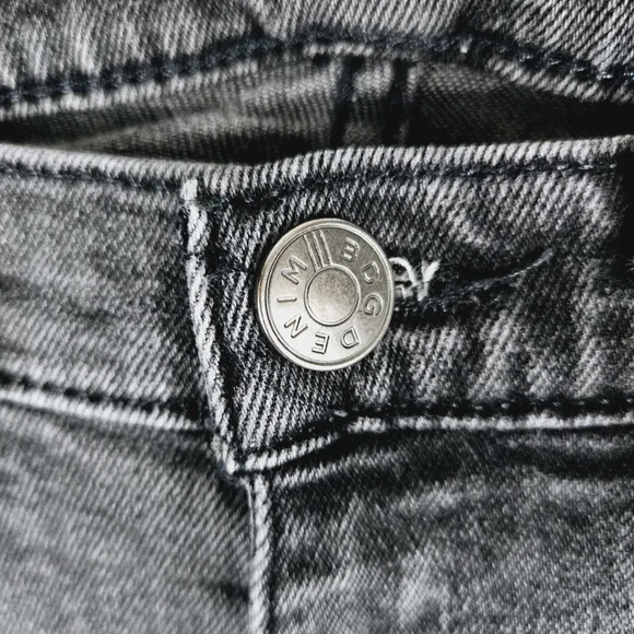 BDG UO URBAN OUTFITTERS | crop twig high rise skinny distressed frayed hem jeans - Picture 4 of 10